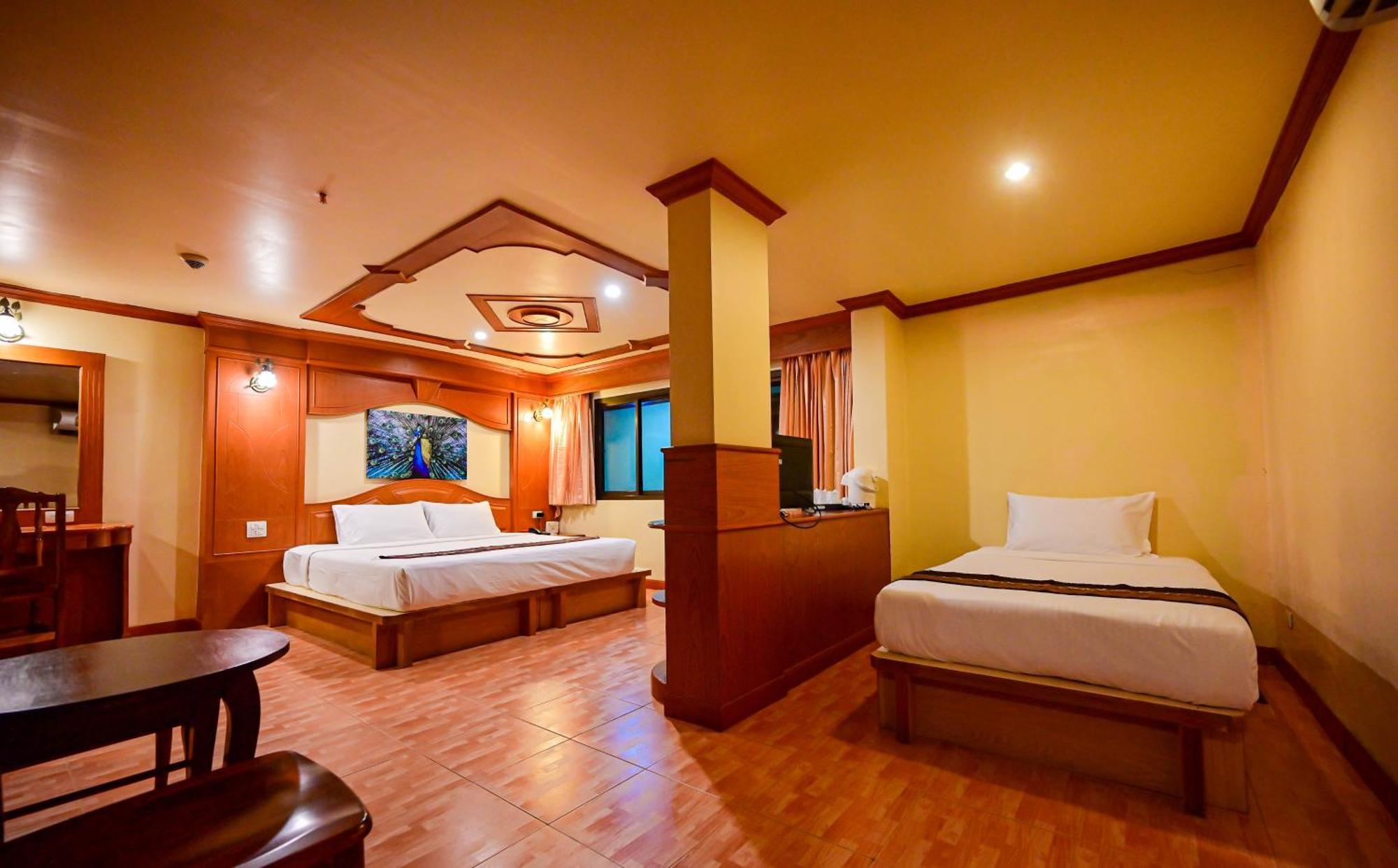 Complex Hotel Patong Екстериор снимка