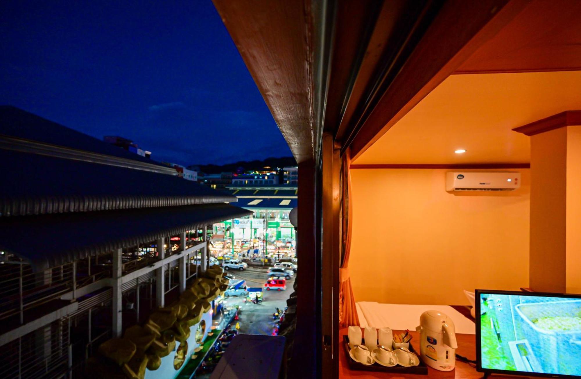 Complex Hotel Patong Екстериор снимка