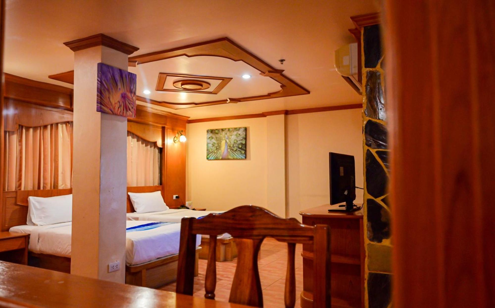 Complex Hotel Patong Екстериор снимка
