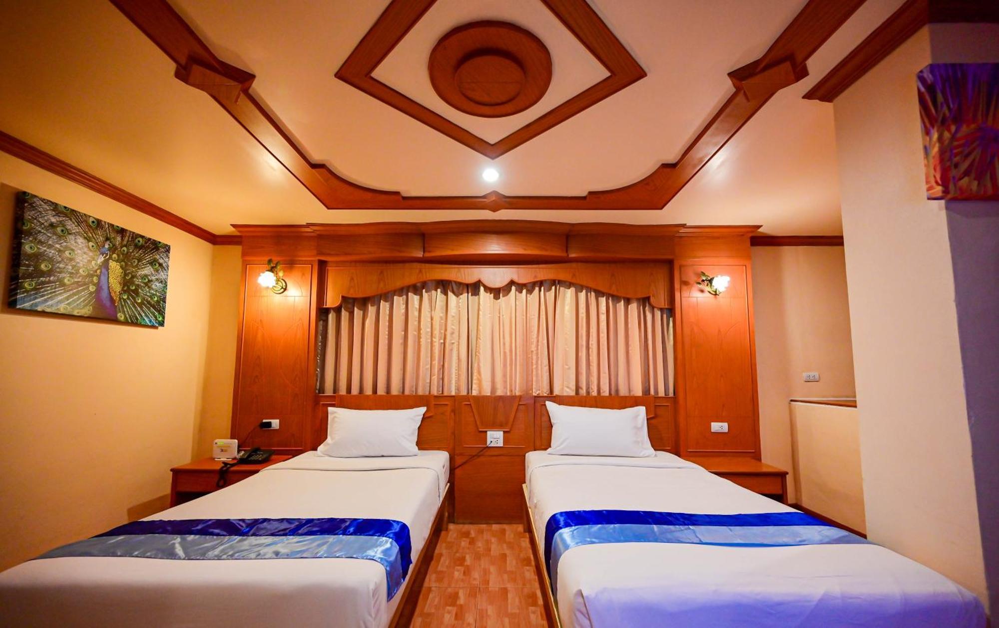 Complex Hotel Patong Екстериор снимка