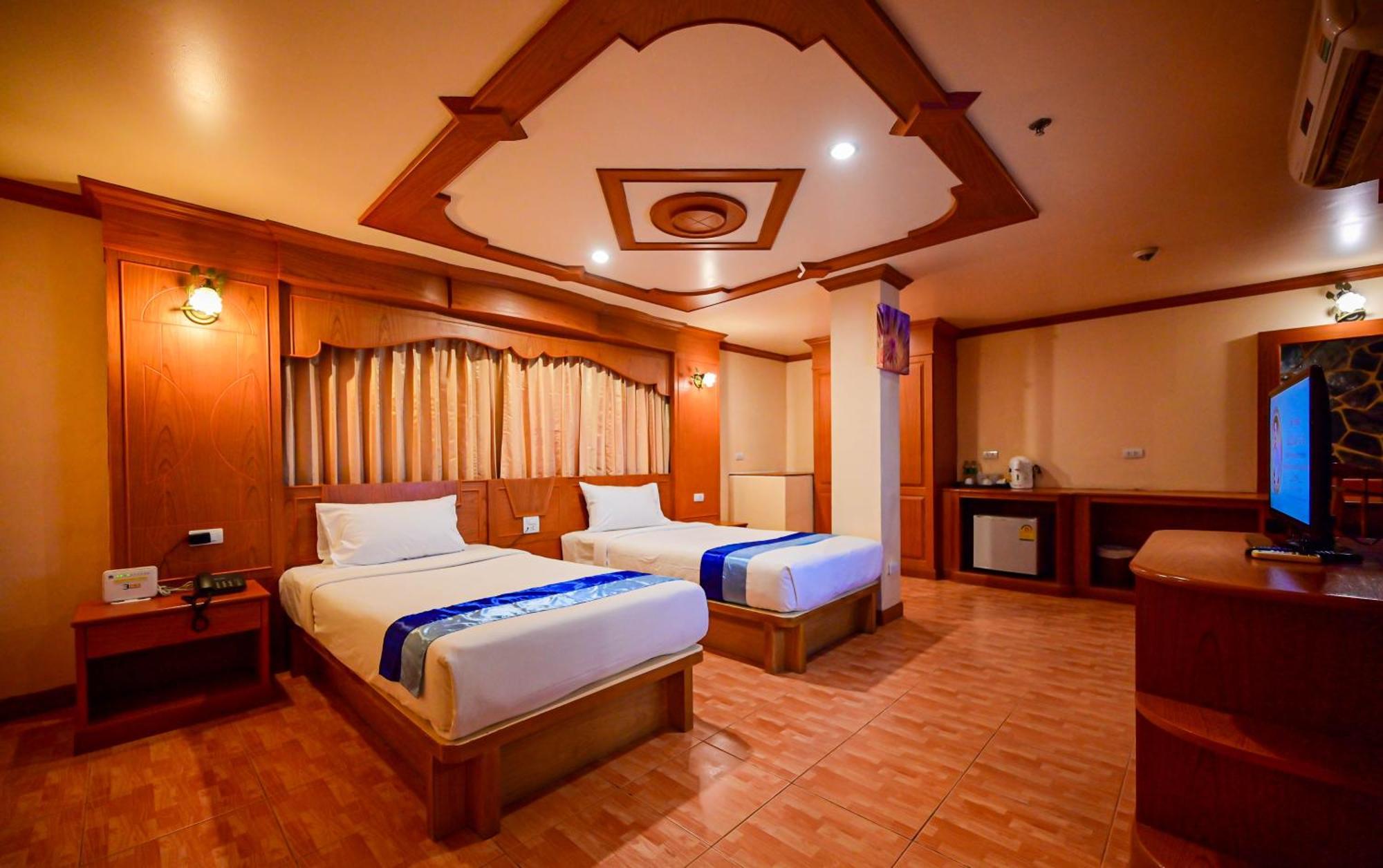 Complex Hotel Patong Екстериор снимка