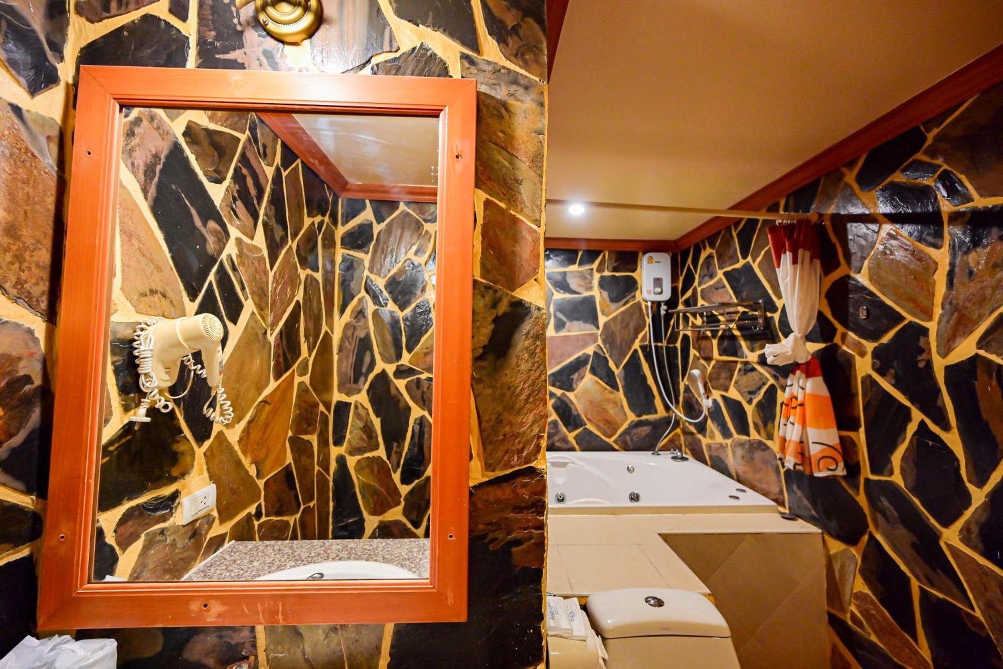 Complex Hotel Patong Екстериор снимка