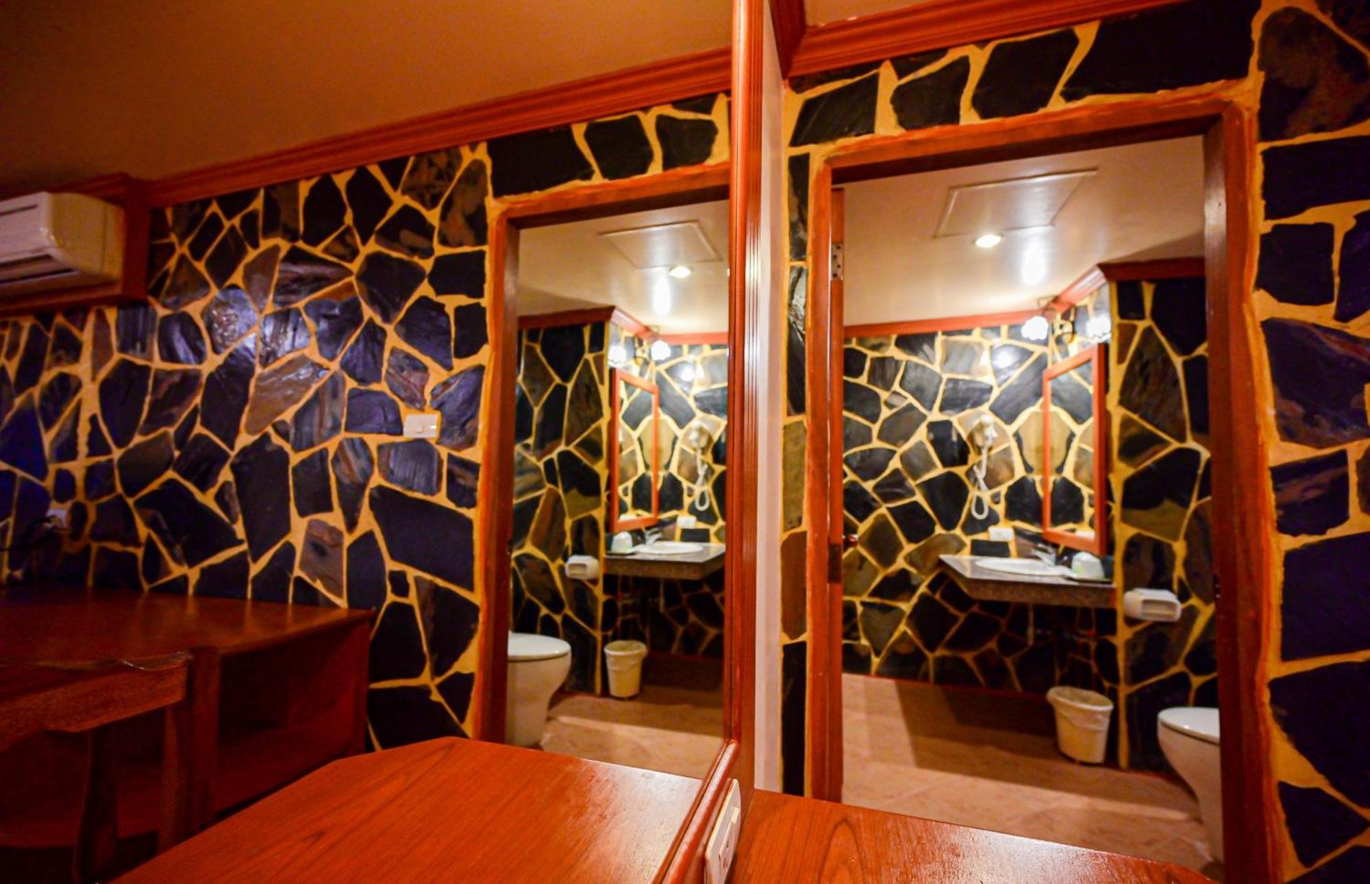 Complex Hotel Patong Екстериор снимка