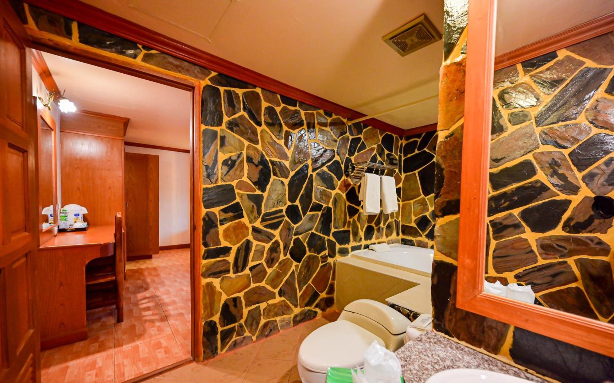 Complex Hotel Patong Екстериор снимка