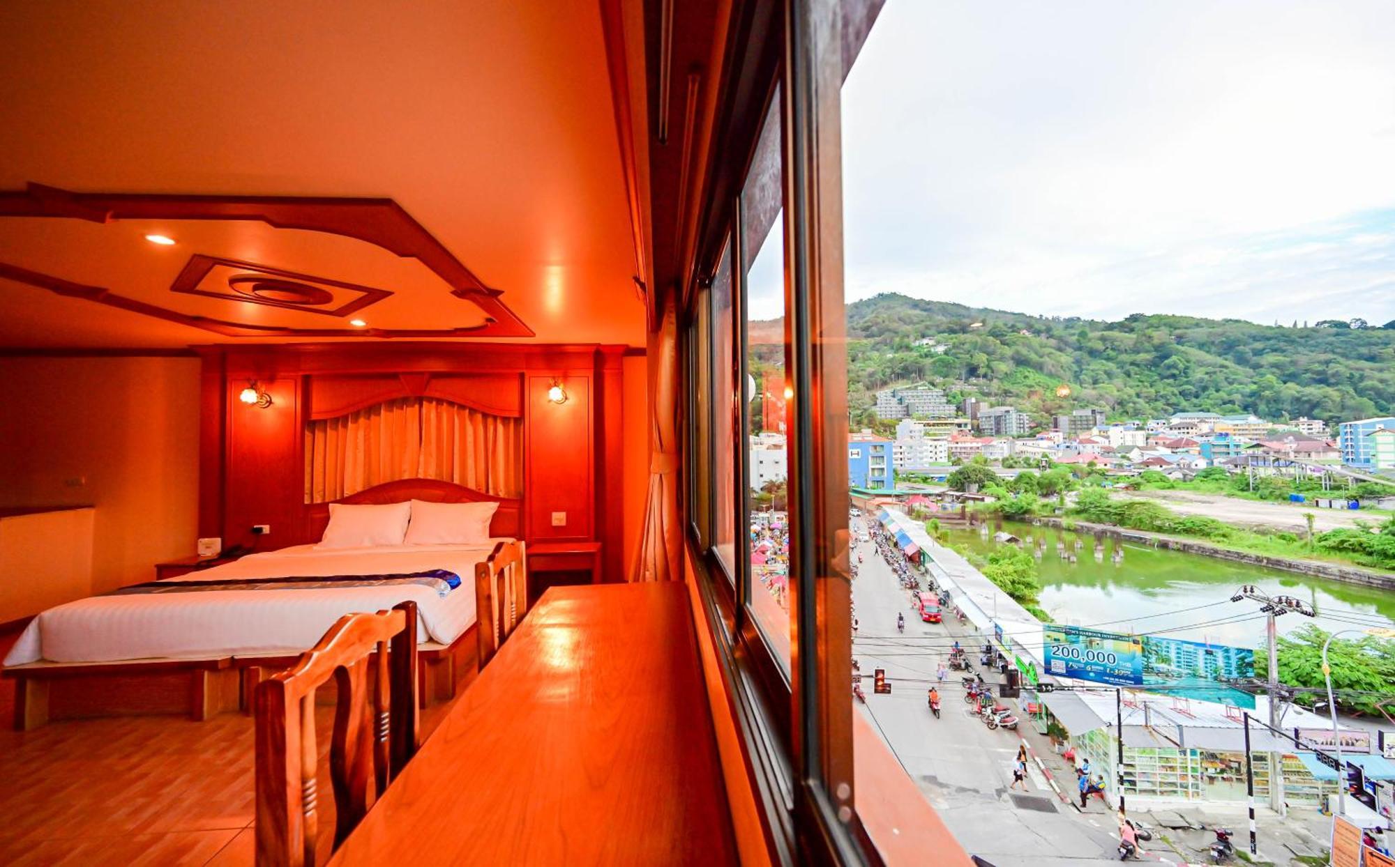 Complex Hotel Patong Екстериор снимка