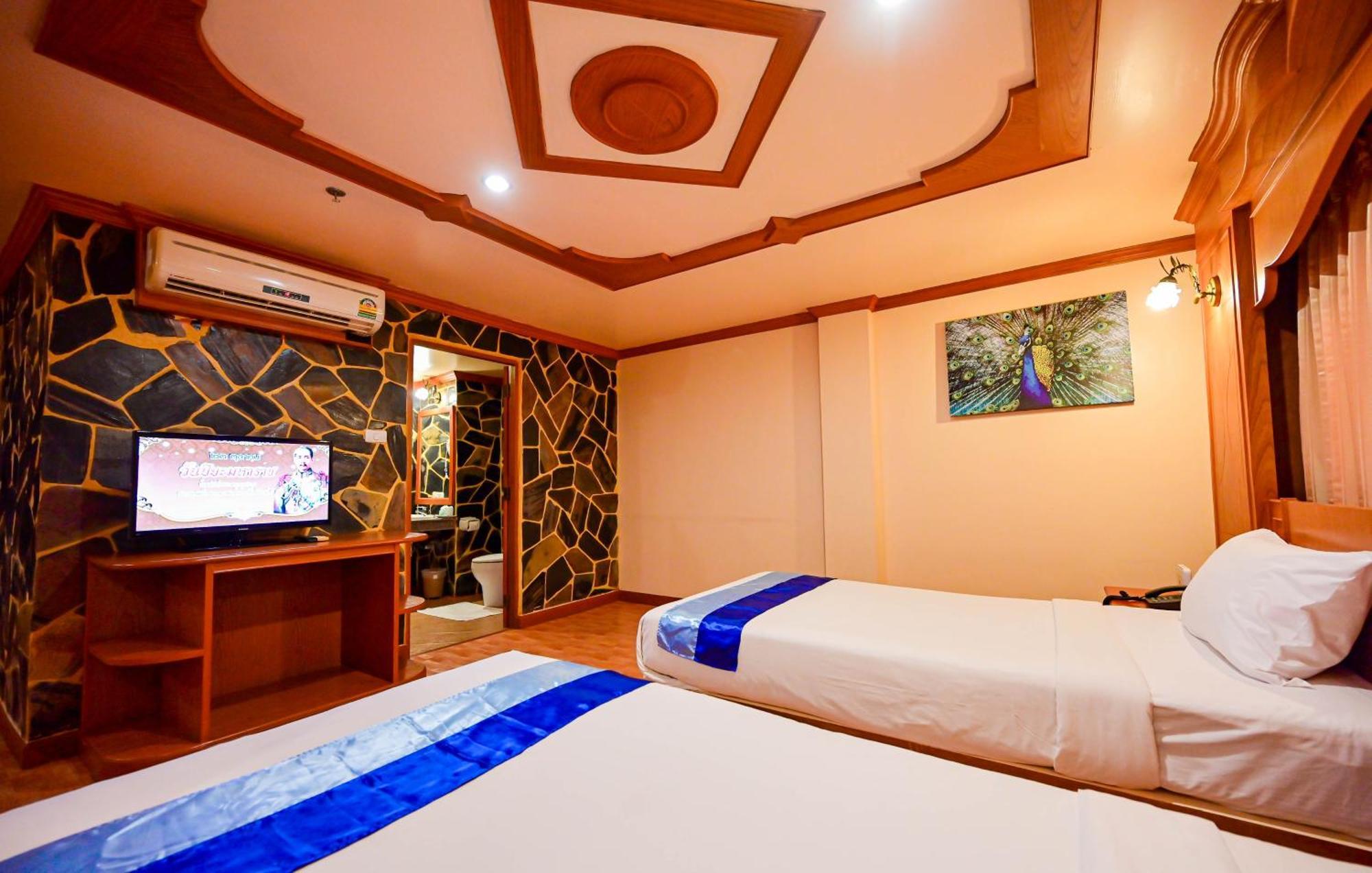 Complex Hotel Patong Екстериор снимка