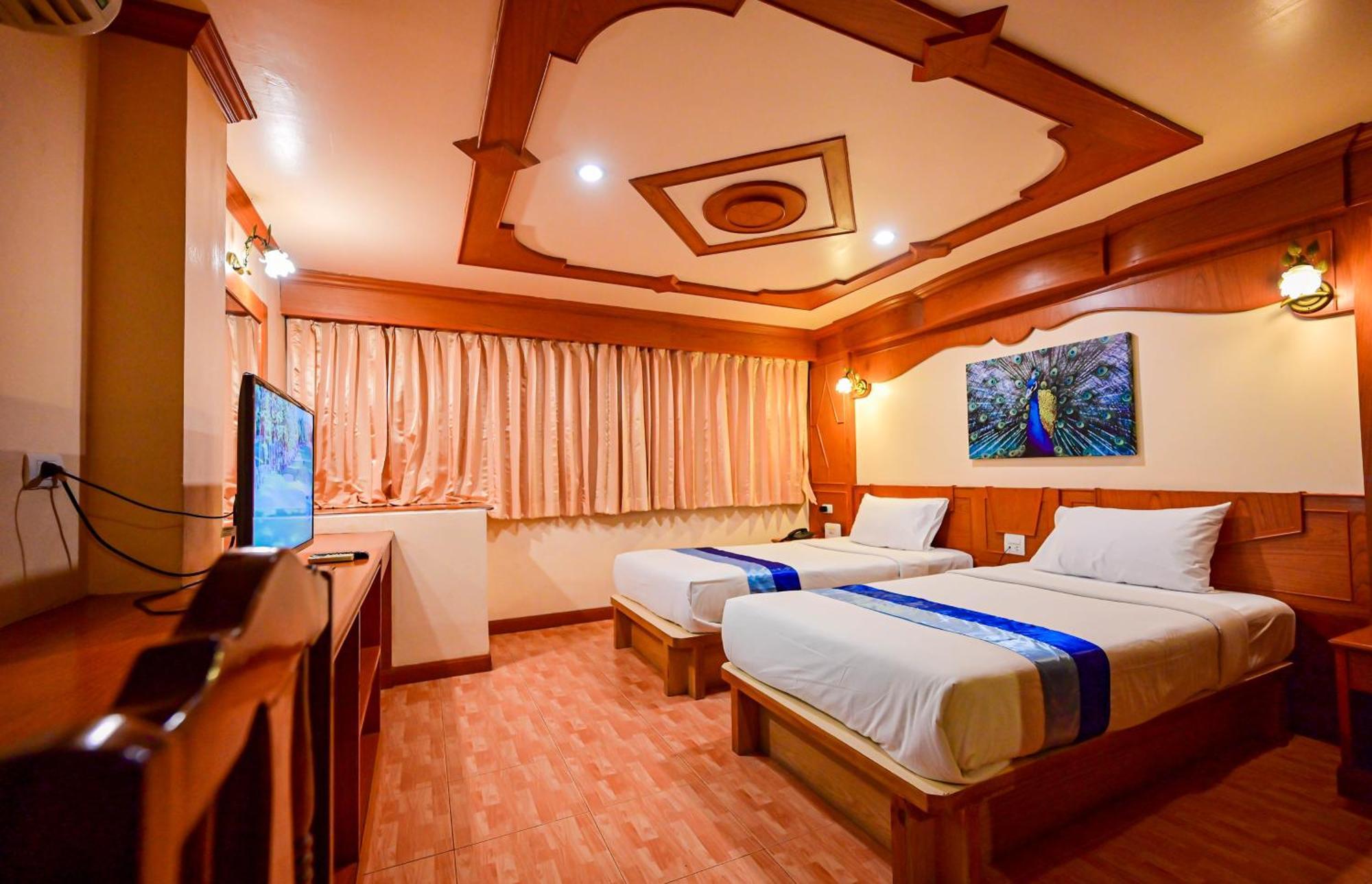 Complex Hotel Patong Екстериор снимка